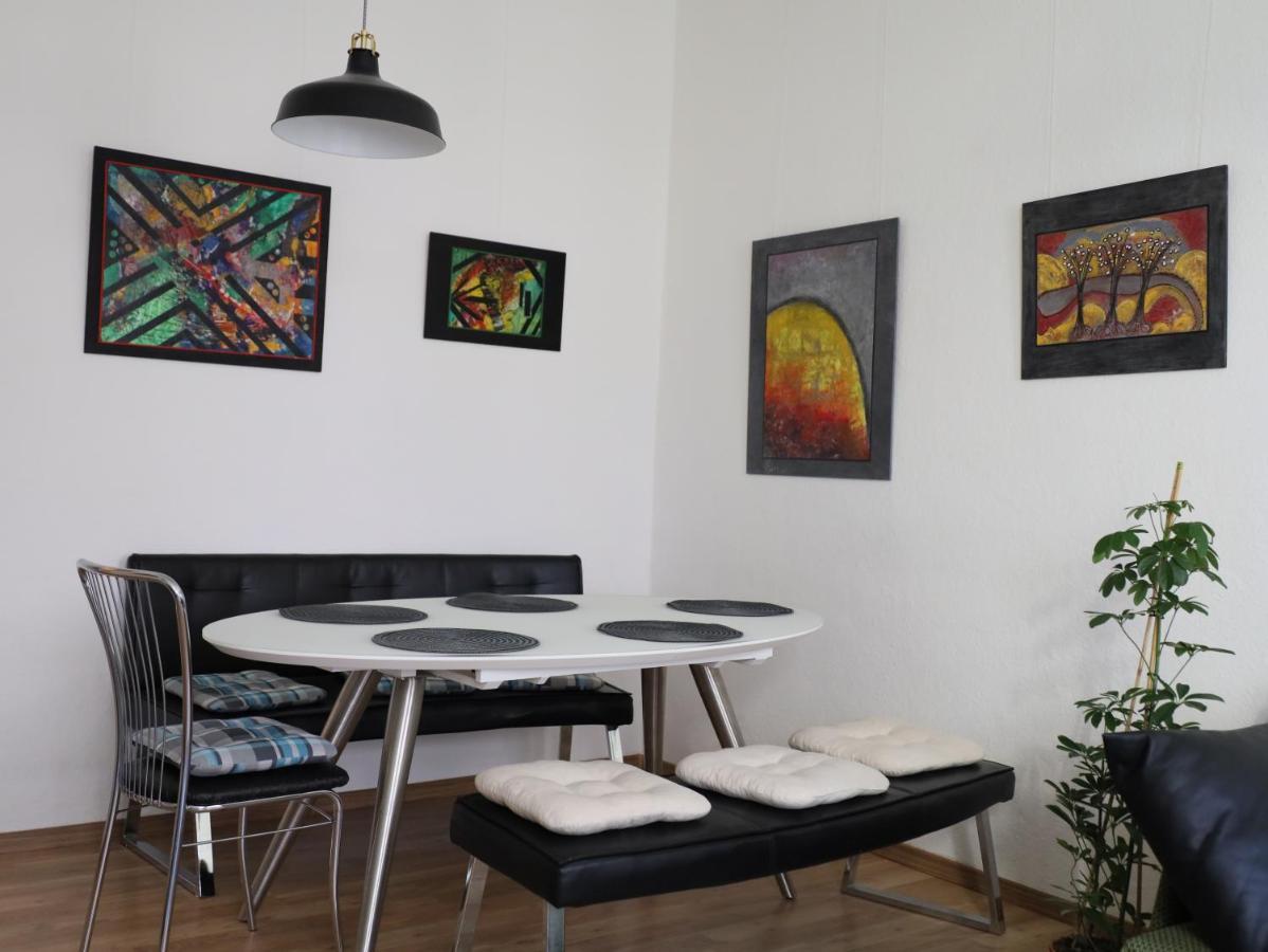 Ferienwohnungen In Der Kunstgalerie Charlie Und Jenny Chemnitz Eksteriør billede