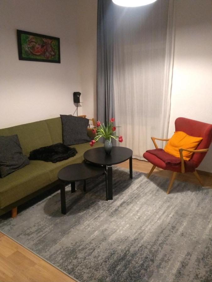 Ferienwohnungen In Der Kunstgalerie Charlie Und Jenny Chemnitz Eksteriør billede
